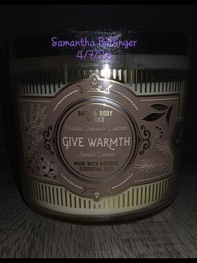 Bath & Body Works 3-Wick Candle Give Warmth Marble Chocolate Cupcake